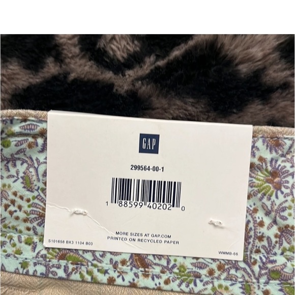 NWT Gap Ultra Low Fit Flared Trouser size 2R - Picture 12 of 13